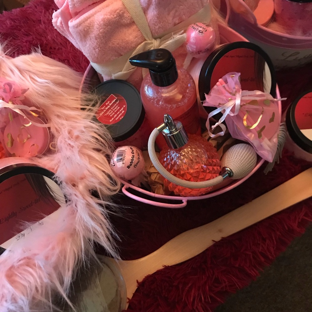 Pink Sugar bath & body bundles
